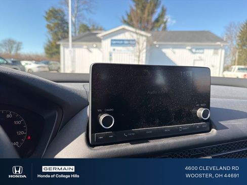 Used 2024 Honda HR-V LX image 17