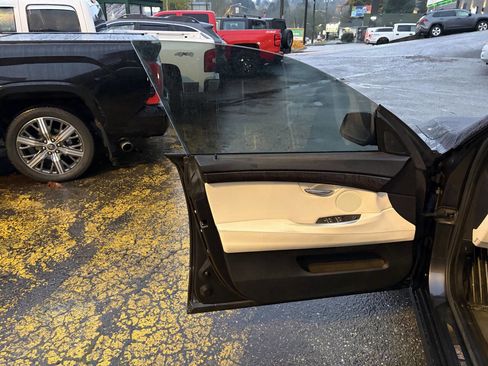 Used 2012 BMW 535i Gran Turismo image 22