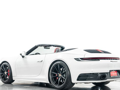 Used 2024 Porsche 911 Carrera S RWD image 33