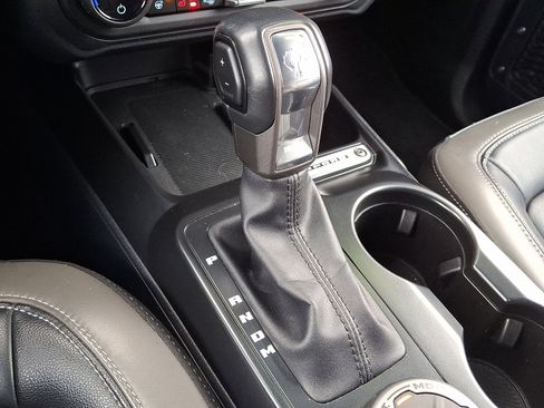 Certified 2025 Ford Bronco Outer Banks image 14