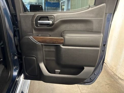 Used 2021 GMC Sierra 1500 SLT w/ SLT Premium Plus Package AWD/4WD image 38