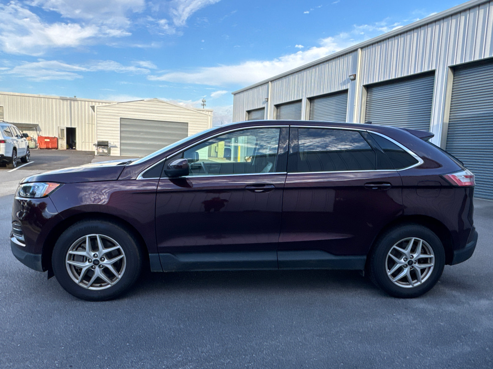 Used 2024 Ford Edge SEL AWD/4WD image 8