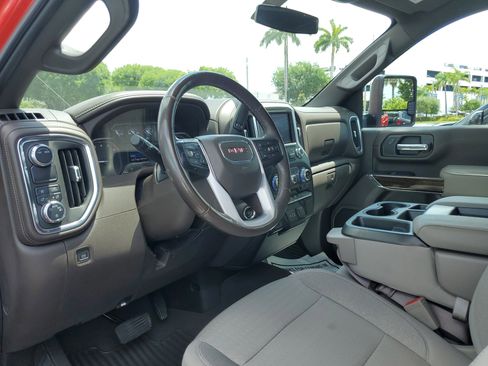 Used 2022 GMC Sierra 2500 SLE w/ SLE Convenience Package image 10