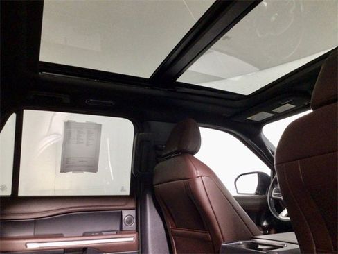 Used 2024 Ford Expedition Max Limited image 3