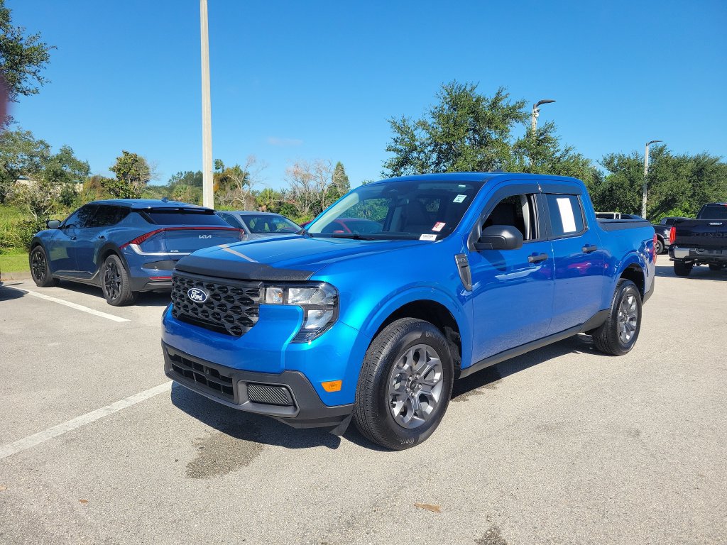 Used 2025 Ford Maverick XLT FWD image 32