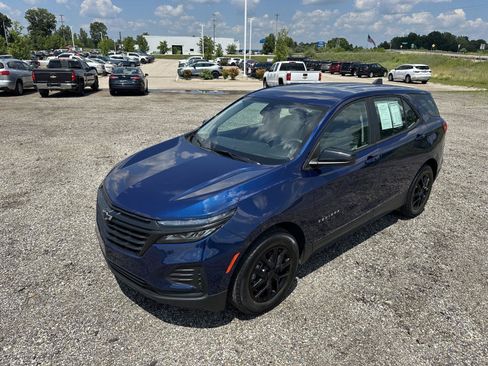Certified 2023 Chevrolet Equinox LS FWD image 11