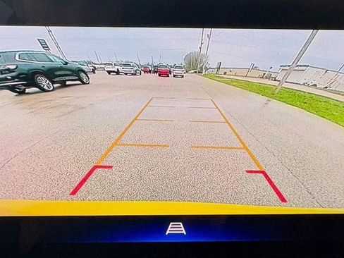 Used 2025 Chevrolet Trax RS w/ Driver Confidence Package image 24