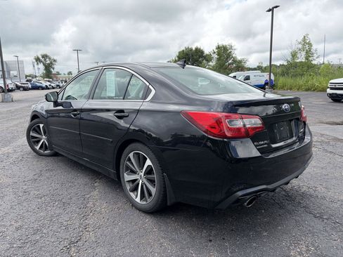 Used 2018 Subaru Legacy 2.5i Limited AWD/4WD image 3