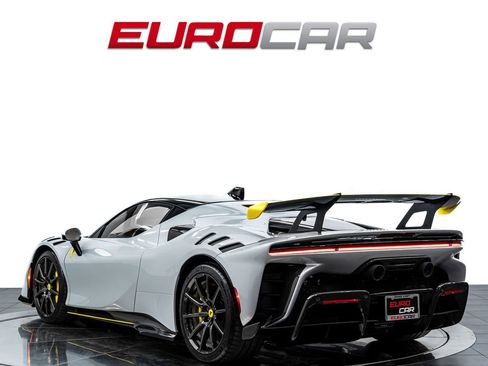 Used 2025 Ferrari SF90 Stradale XX image 3