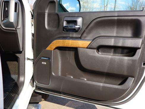 Used 2018 Chevrolet Silverado 1500 LTZ w/ LTZ Plus Package image 36