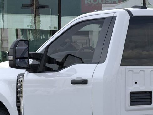 New 2026 Ford F350 XL w/ XL Chrome Package image 20