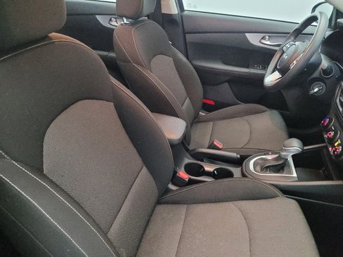 Used 2023 Kia Forte LXS image 21