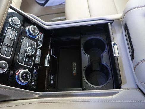 Used 2023 GMC Yukon XL Denali w/ Denali Reserve Package image 38