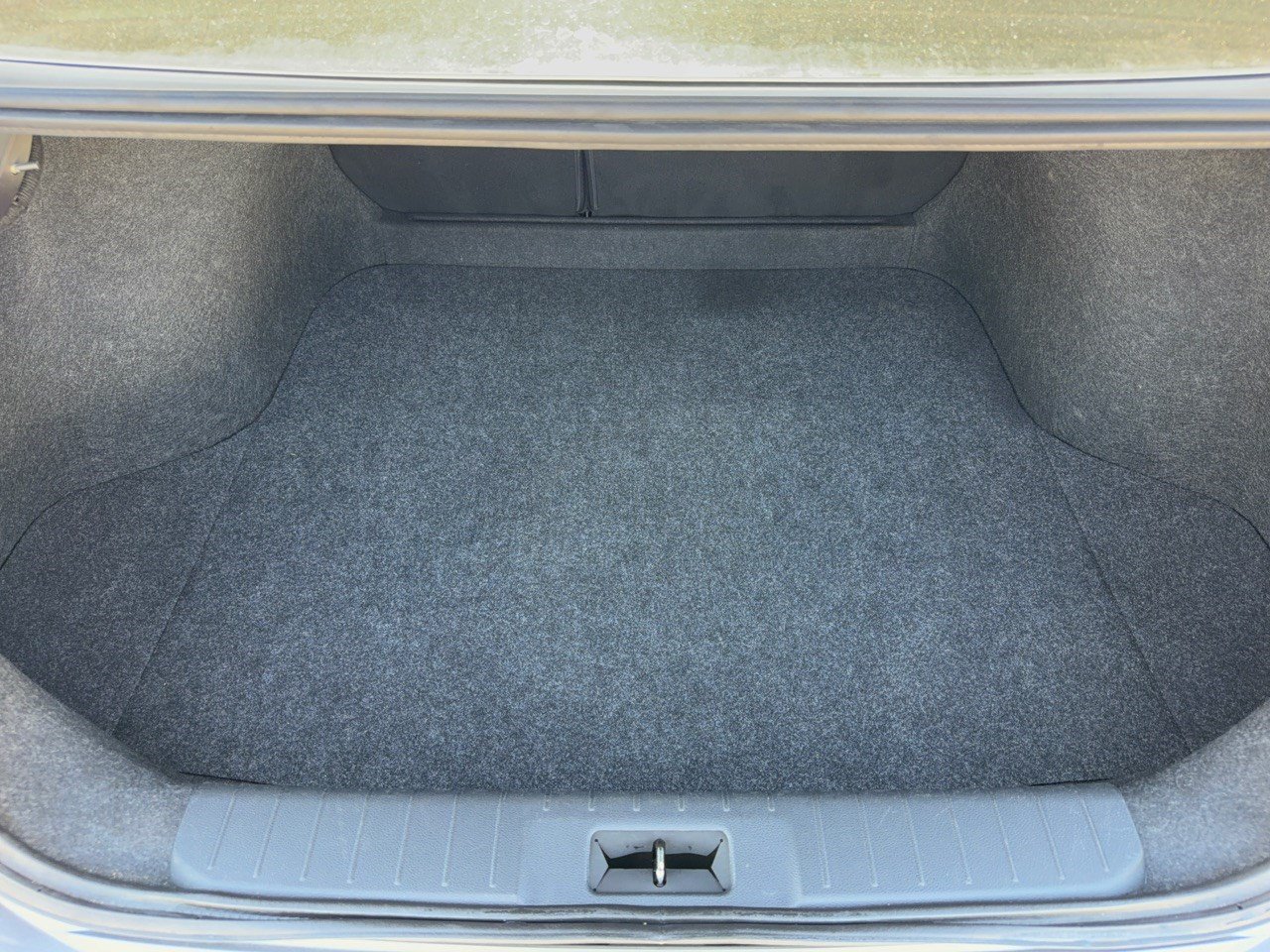 Used 2025 Nissan Sentra SV FWD image 28