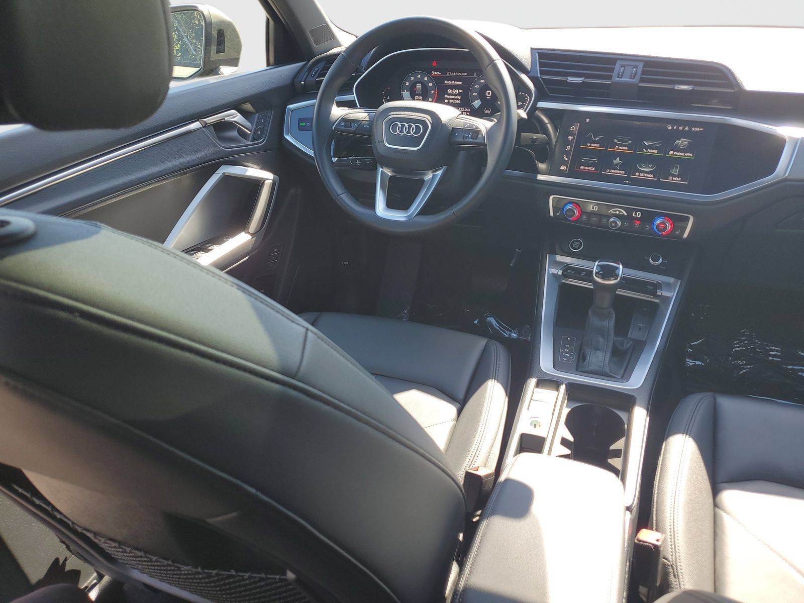 Used 2025 Audi Q3 2.0T Premium w/ Convenience Plus Package AWD/4WD image 11
