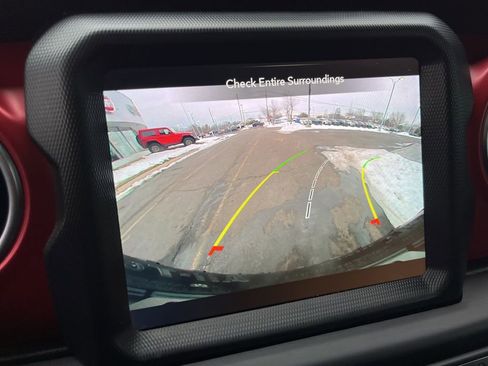 Used 2023 Jeep Wrangler Rubicon image 40