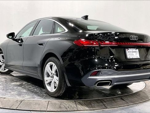 Used 2025 Audi A5 2.0T Premium w/ Convenience Package image 11