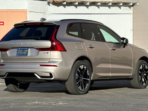 New 2026 Volvo XC60 B5 Plus w/ Climate Package image 5