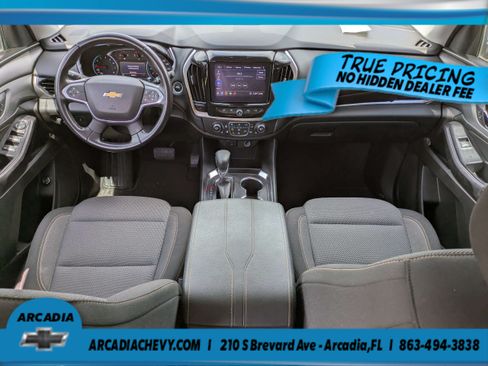 Used 2021 Chevrolet Traverse LT FWD image 15