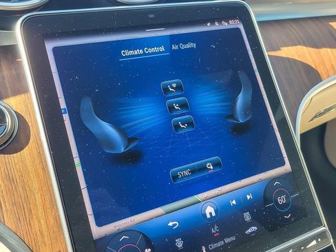 Used 2025 Mercedes-Benz CLE 300 4MATIC Coupe image 13