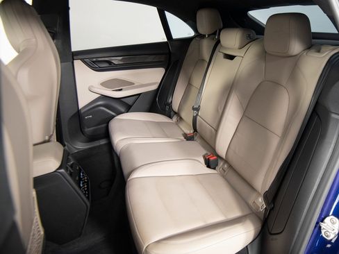 Certified 2024 Porsche Macan Turbo Electric image 20