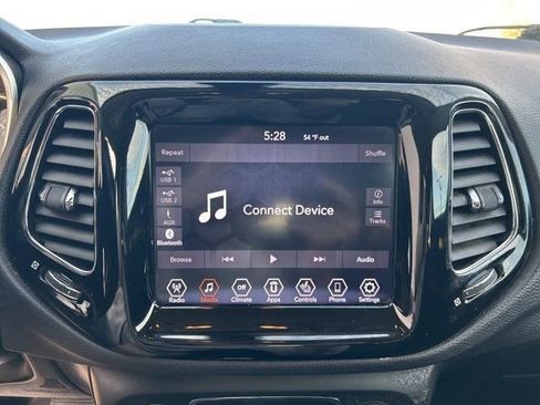 Used 2020 Jeep Compass Limited w/ Safety & Security Group image 23