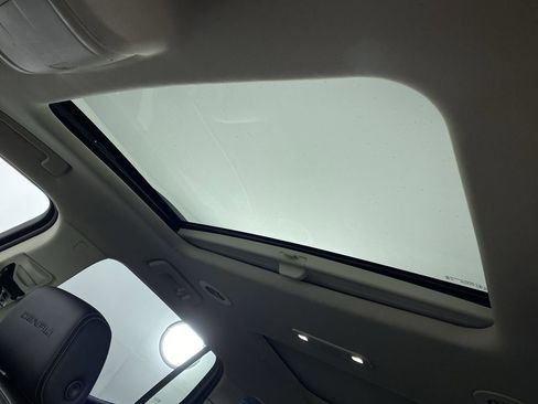 Certified 2023 GMC Acadia Denali w/ Denali Ultimate Package image 11