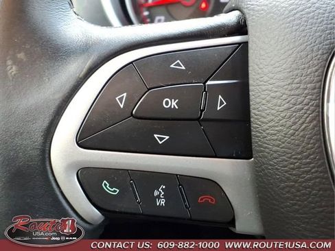 Used 2015 Dodge Charger SXT AWD/4WD image 17