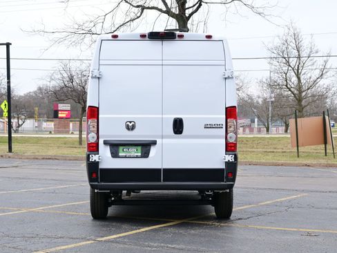 New 2025 RAM ProMaster 2500 w/ Cold Weather Group FWD image 8