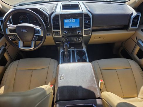 Used 2018 Ford F150 Lariat w/ Equipment Group 502A Luxury AWD/4WD image 9