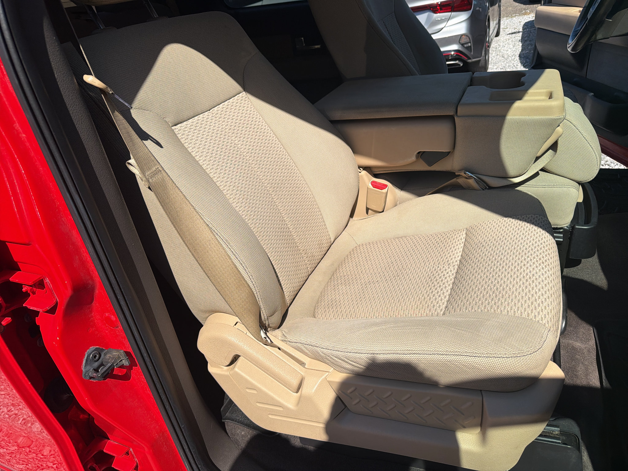 Used 2013 Ford F150 XLT w/ Luxury Equipment Group RWD image 24