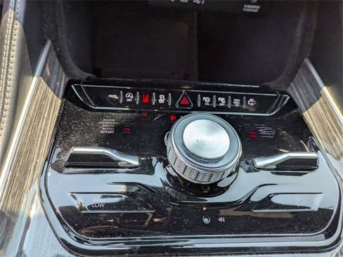 Used 2022 Jeep Wagoneer Series III w/ Convenience Group I image 26