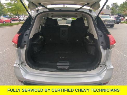 Used 2017 Nissan Rogue SV FWD image 39