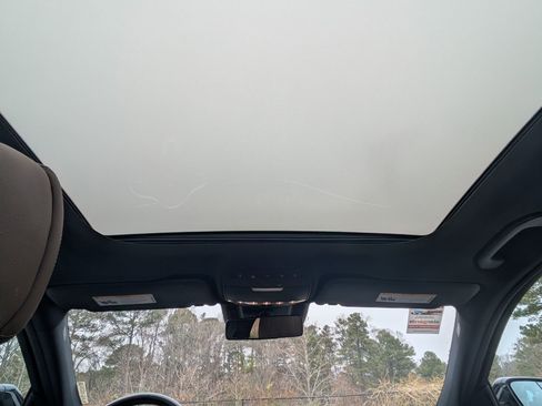 Used 2019 Mercedes-Benz E 300 image 26