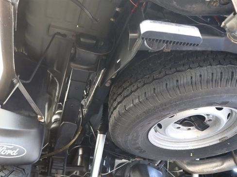 Used 2001 Ford F250 XLT image 35