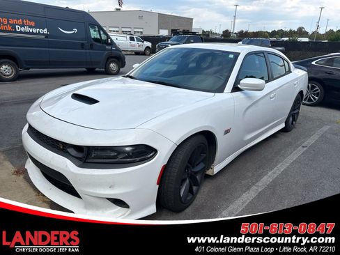 Used 2019 Dodge Charger Scat Pack w/ Navigation & Travel Group RWD image 1
