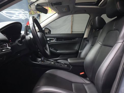 Used 2024 Honda Civic Touring image 17