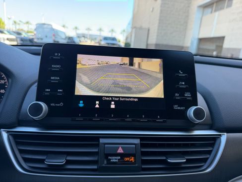 Used 2018 Honda Accord Hybrid image 29