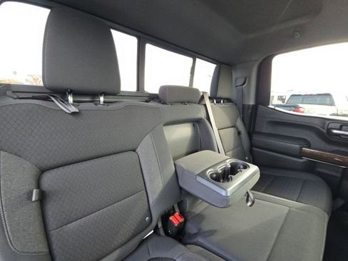 Used 2021 GMC Sierra 1500 Elevation w/ Preferred Package image 19