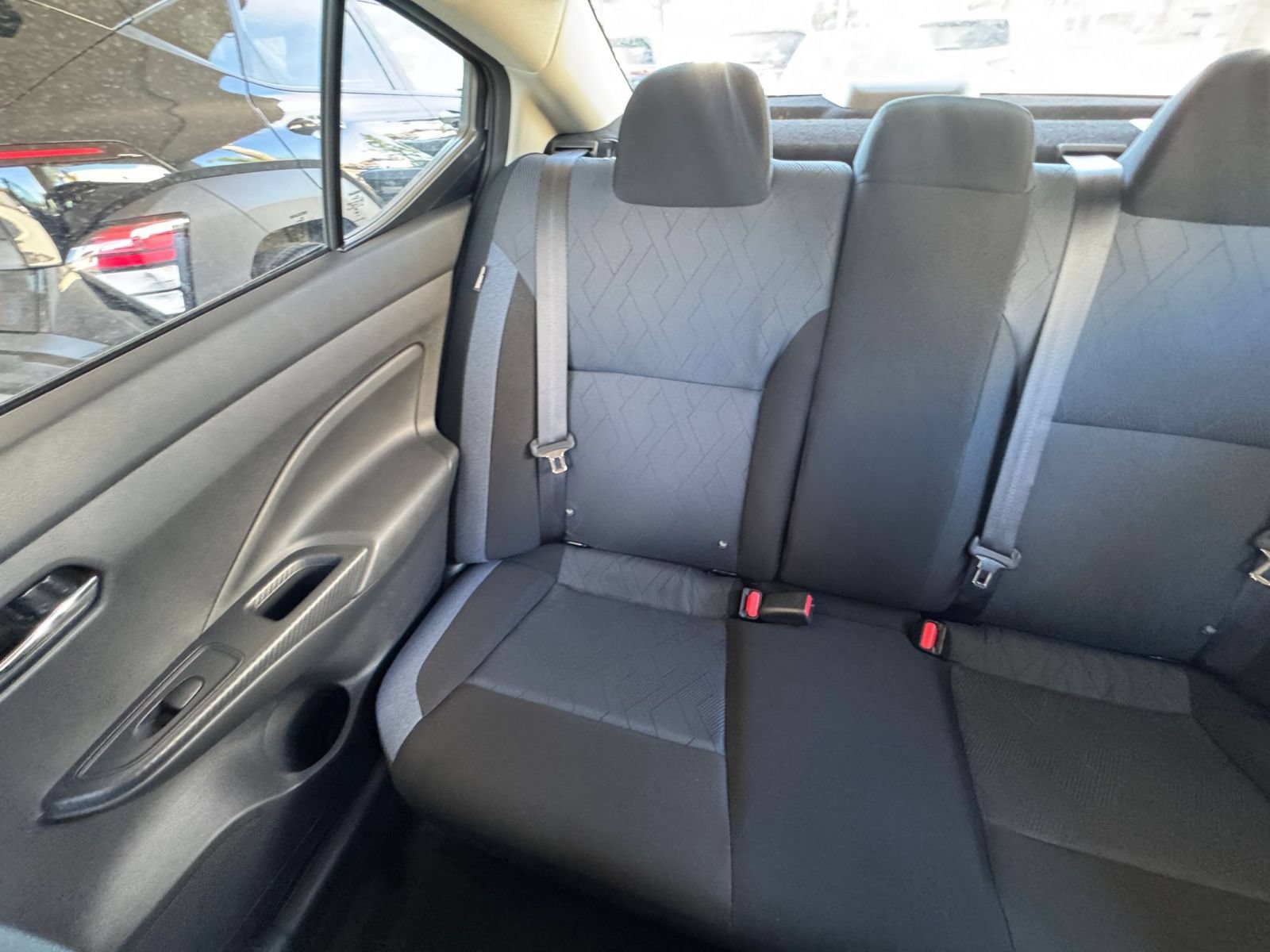 Used 2025 Nissan Versa SV FWD image 37