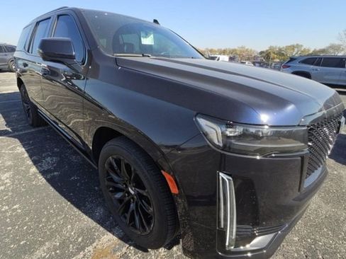 Used 2024 Cadillac Escalade Sport Platinum w/ LPO, ONYX Package AWD/4WD image 1