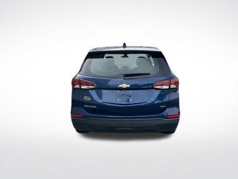 Used 2022 Chevrolet Equinox LS w/ Driver Confidence II Package AWD/4WD image 15
