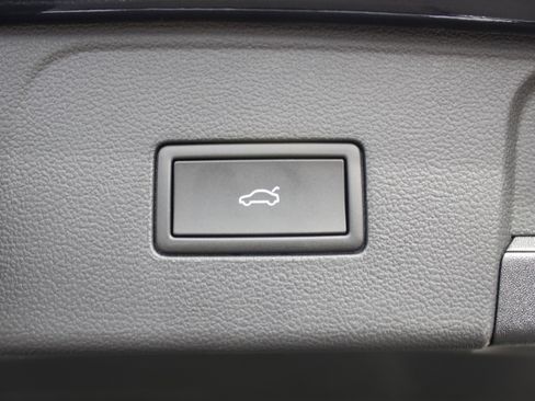 New 2026 Volkswagen Atlas SEL Premium R-Line image 32