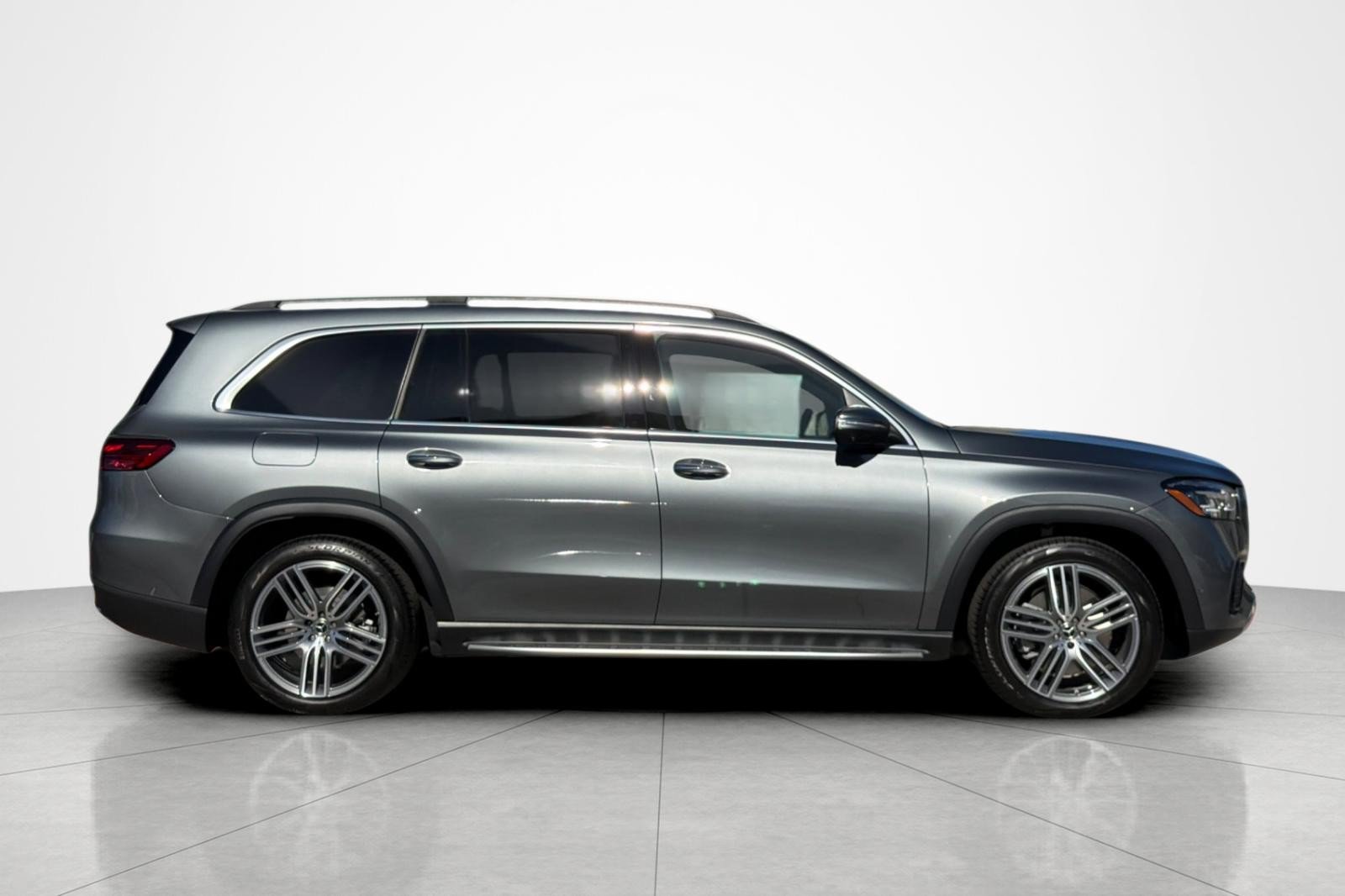 New 2026 Mercedes-Benz GLS 450 4MATIC image 6