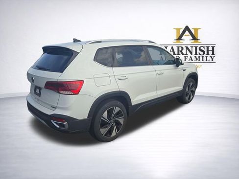 Used 2023 Volkswagen Taos SE AWD/4WD image 7