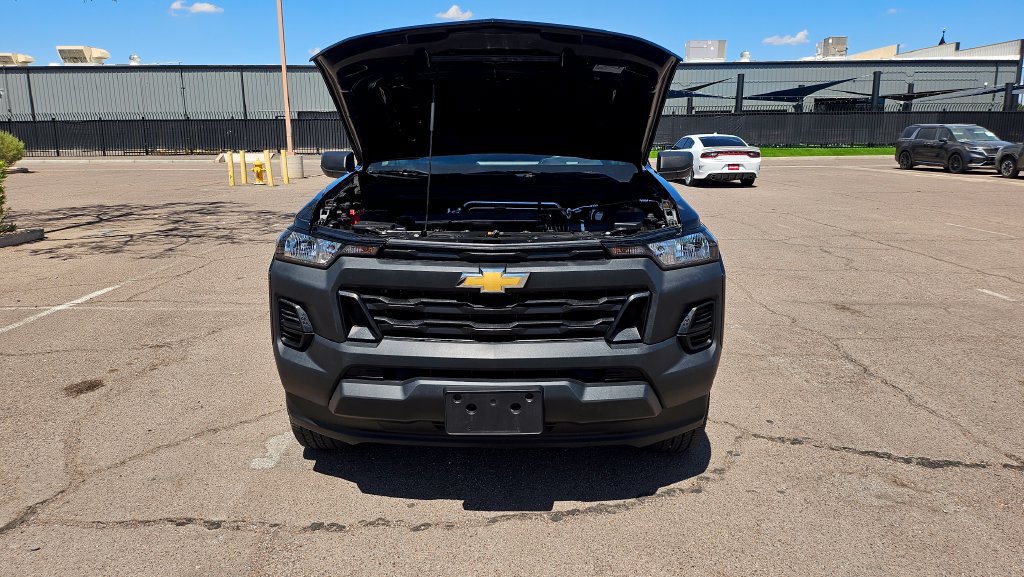 Used 2023 Chevrolet Colorado W/T RWD image 34