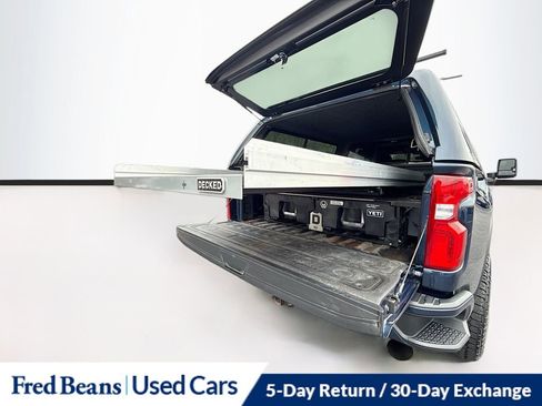 Used 2022 Chevrolet Silverado 2500 High Country w/ Safety Package II image 38