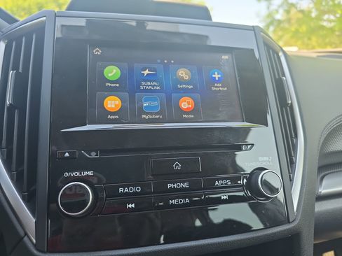 Used 2020 Subaru Forester Premium AWD/4WD image 21