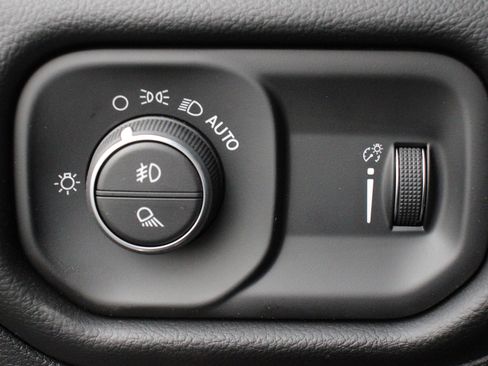 New 2026 RAM 1500 Big Horn AWD/4WD image 11