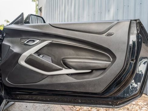 Used 2020 Chevrolet Camaro LT image 35